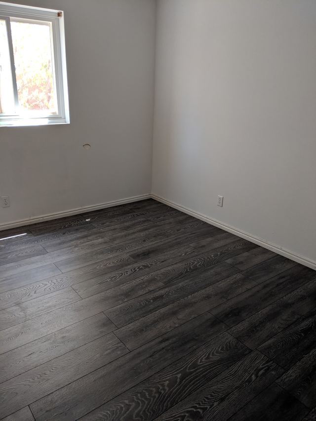 Laminate flooring installation